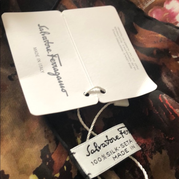 NIB Salvatore Ferragamo silk chiffon scarf - Picture 8 of 11